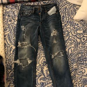 American Eagle tomgirl jeans